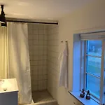 Skovhuset Sovaerelset Oda ve Kahvaltı Ringsted