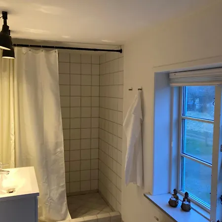 Skovhuset Sovaerelset فندق مبيت وإفطار رينغستيد