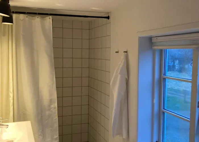 Skovhuset Sovaerelset Nocleg ze śniadaniem Ringsted